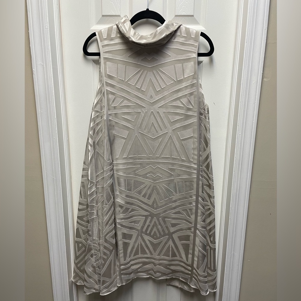 Vince Camuto Cream Geometric Dress